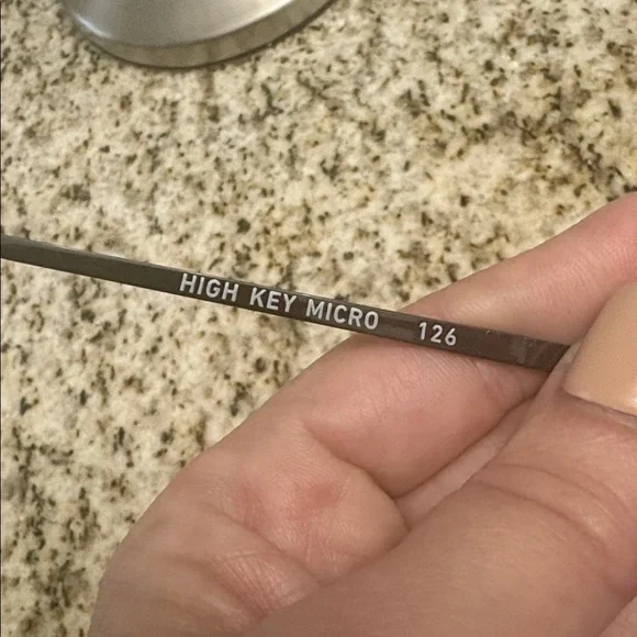 Quay Australia High Key Micro Sunglasses - Picture 4 of 4